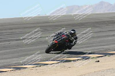 media/Oct-13-2025-Moto Forza (Mon) [[a66d839500]]/3-B Group/Session 2 (Bowl)/